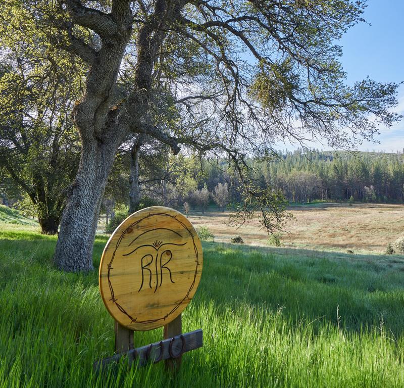グローヴランド Red Tail Ranch Bed & Breakfast エクステリア 写真